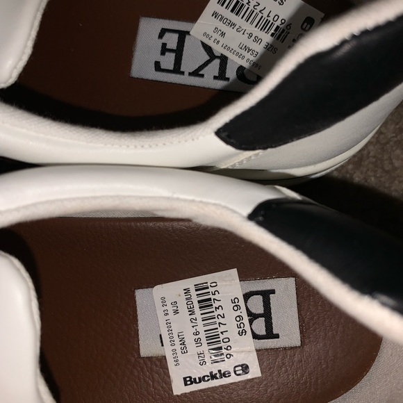 Shoes - Picture 5 of 5